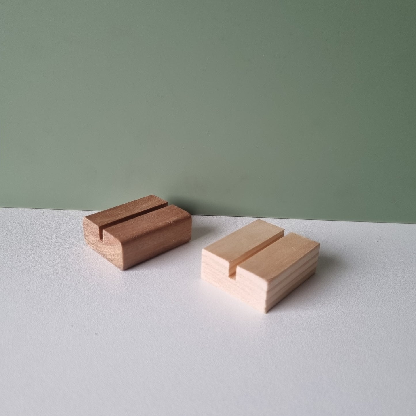 4mm slotted block - sign holder