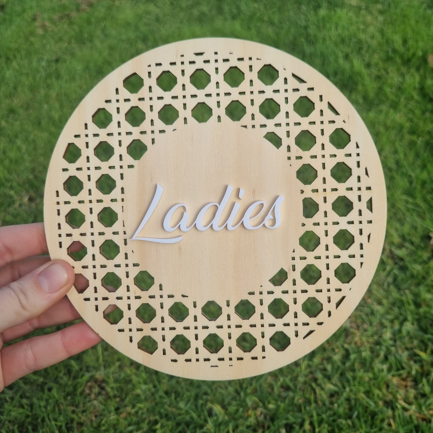 Bathroom sign - rattan pattern