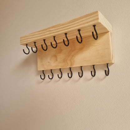 Timber keys holder with shelf