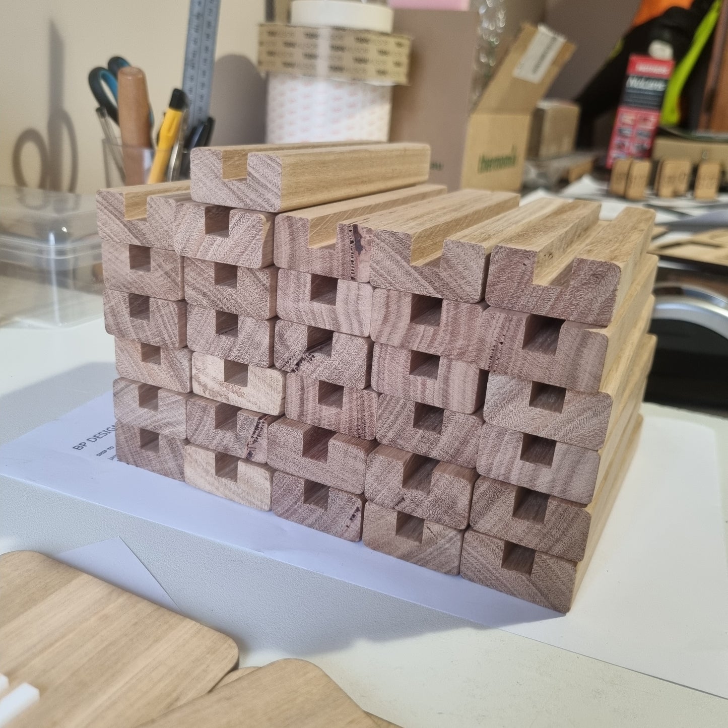 4mm slotted block - sign holder