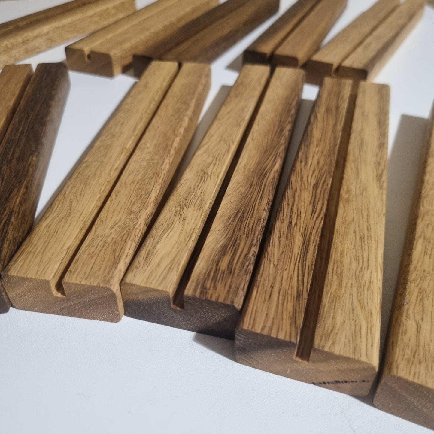 4mm slotted block - sign holder