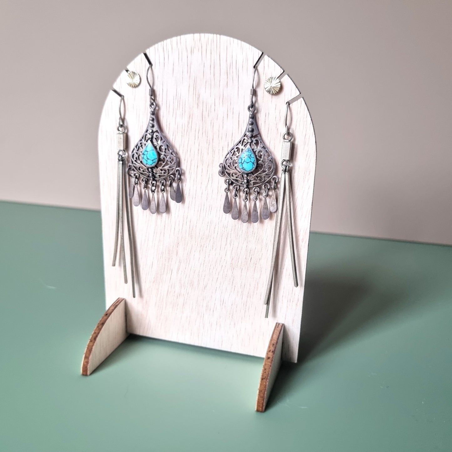 Single pair - circle earring holder