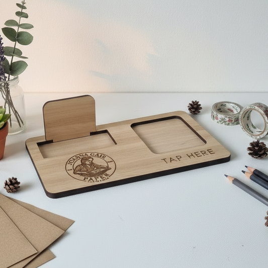 Tyro reader and business card holder - engraved logo